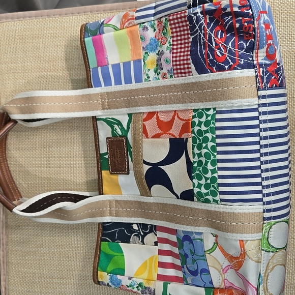 * SALE PRICE Coach VINTAGE Hampton Multicolor Patchwork Tote " No Hang Tag" - Picture 14 of 16
